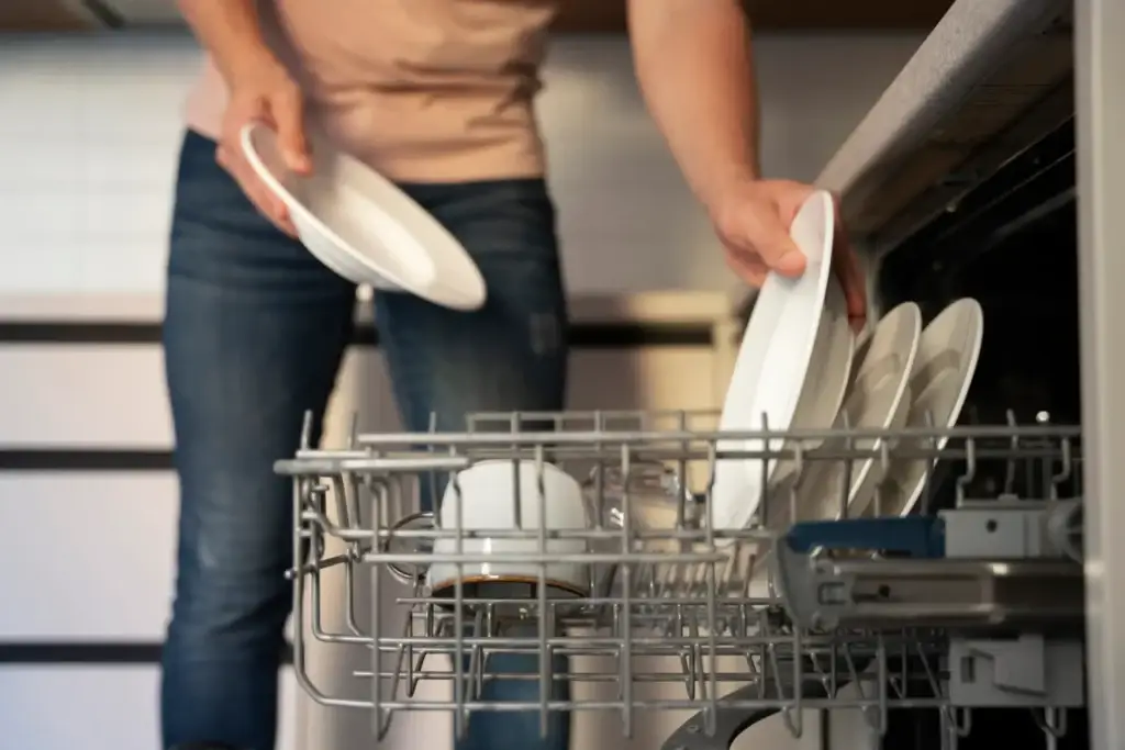 how to clean a dishwasher