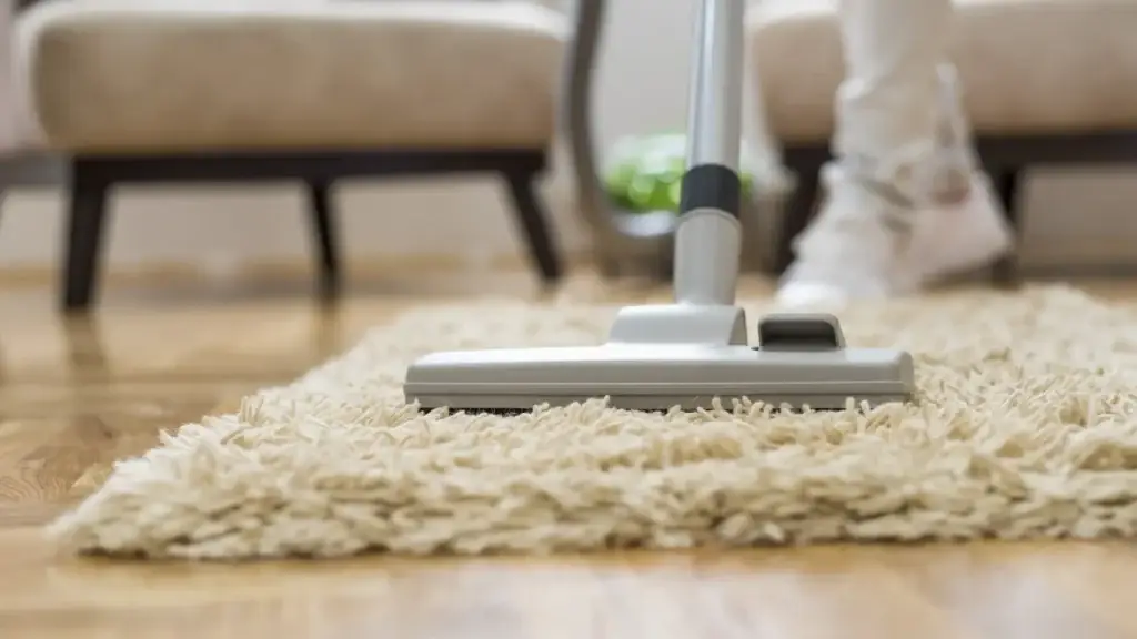 Homemade Carpet Cleaning Solution That Actually Works